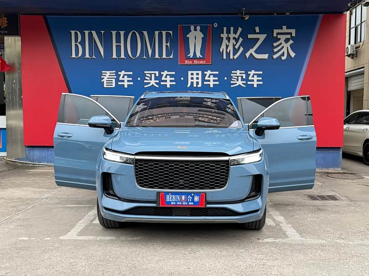 Фото 6 - LiXiang One