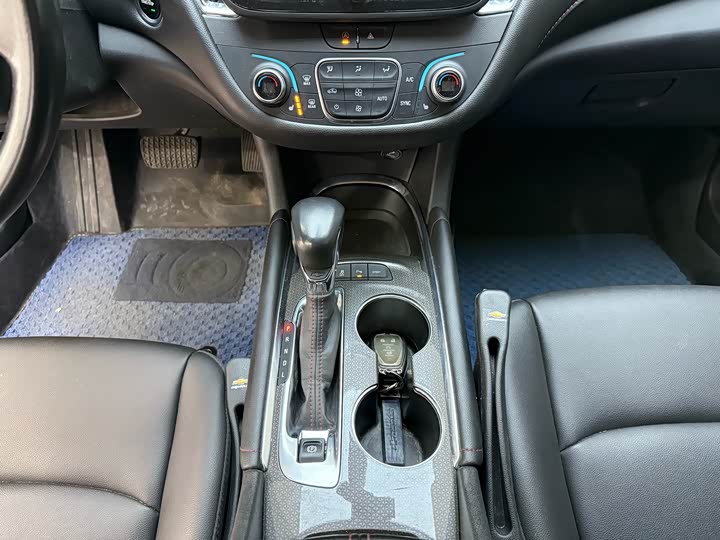 Фото 9 - Chevrolet Malibu XL