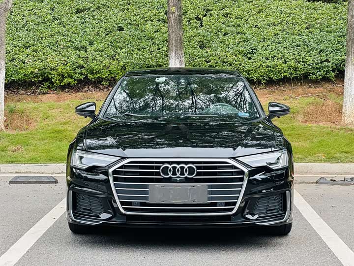 Фото 2 - Audi A6L