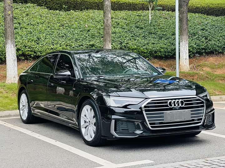 Фото 3 - Audi A6L
