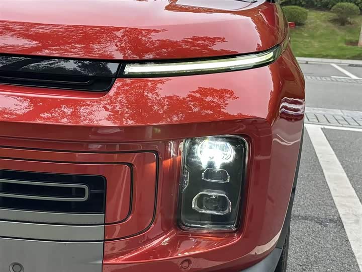 Фото 15 - Geely Icon