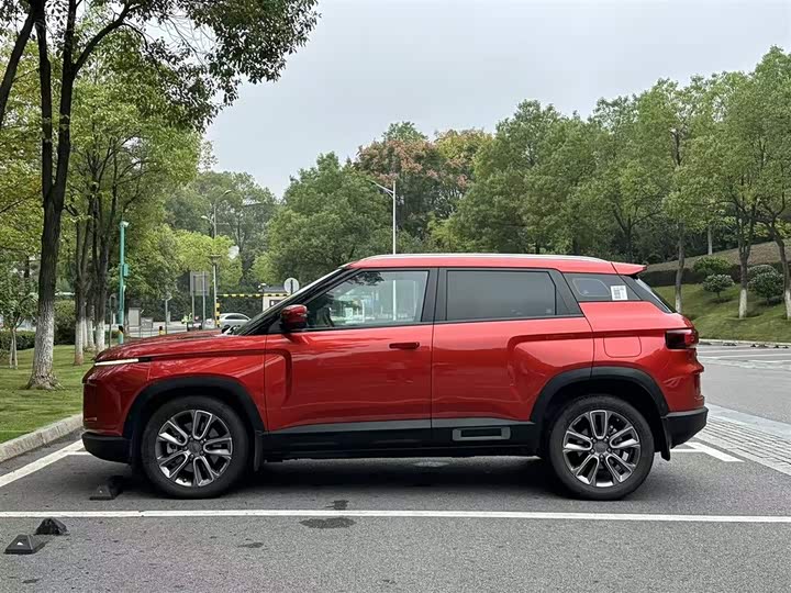 Фото 28 - Geely Icon