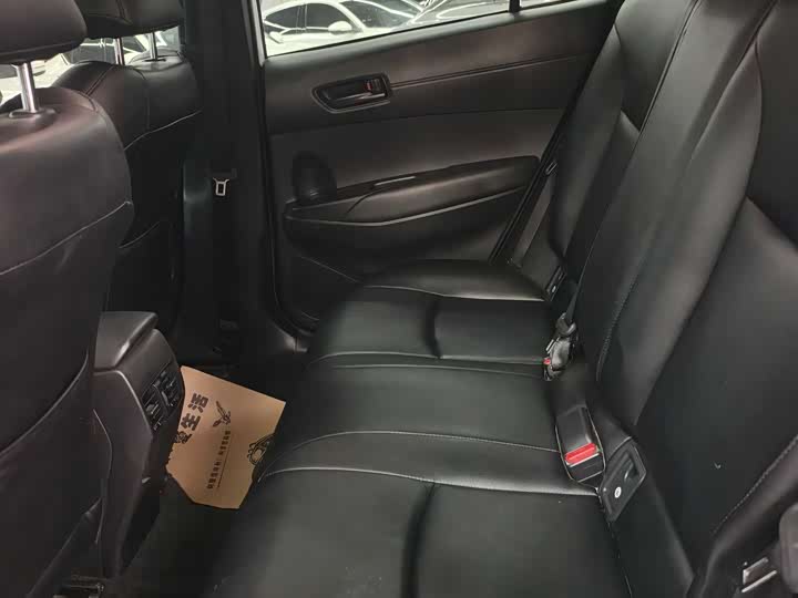 Фото 8 - Toyota Corolla Cross