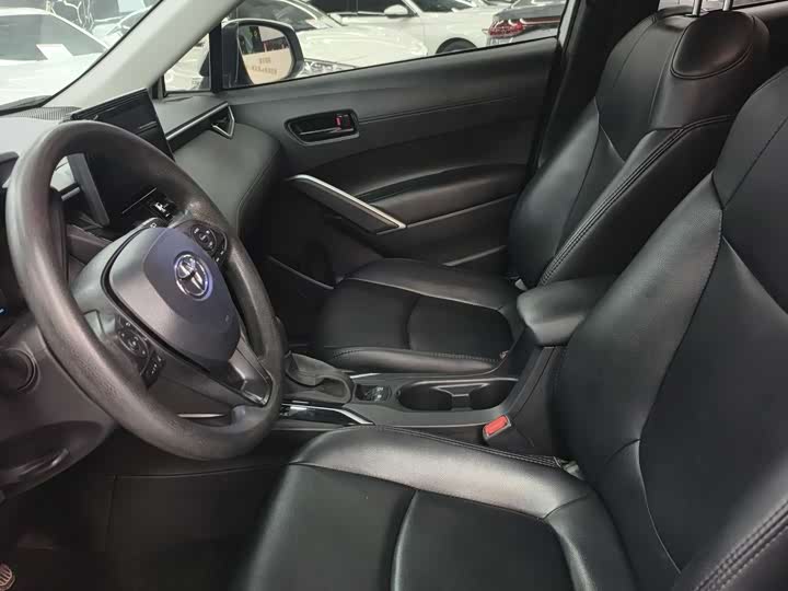 Фото 9 - Toyota Corolla Cross