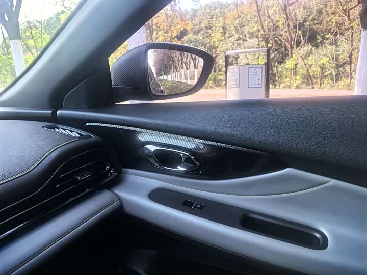 Фото 22 - GAC Trumpchi Empow R