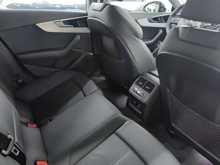 Фото 11 - Audi A5