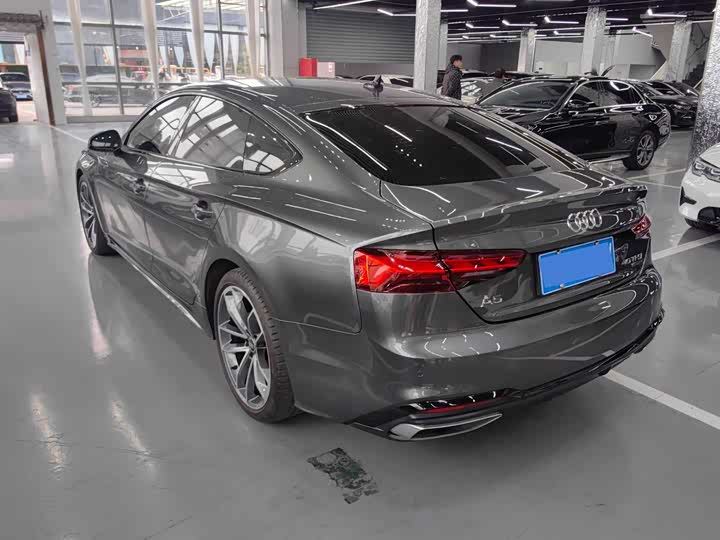 Фото 16 - Audi A5