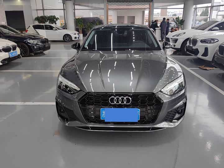 Фото 2 - Audi A5