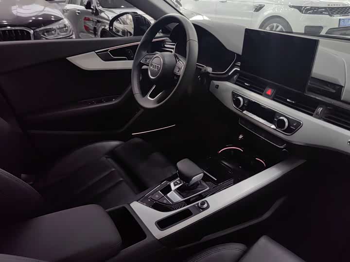 Фото 7 - Audi A5