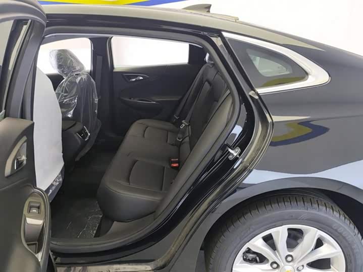 Фото 11 - Chevrolet Malibu XL