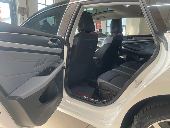 Фото 14 - Volkswagen Lamando L