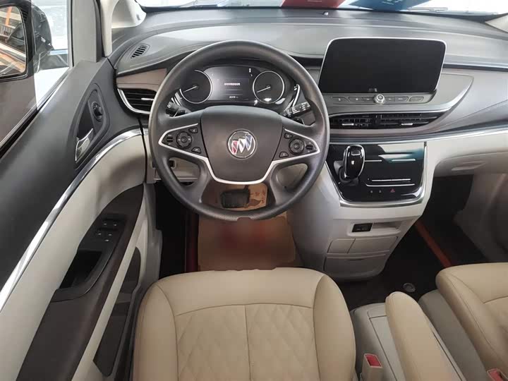 Фото 17 - Buick GL8 ES