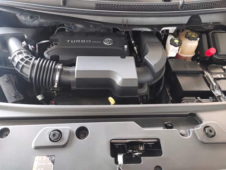 Фото 27 - Buick GL8 ES