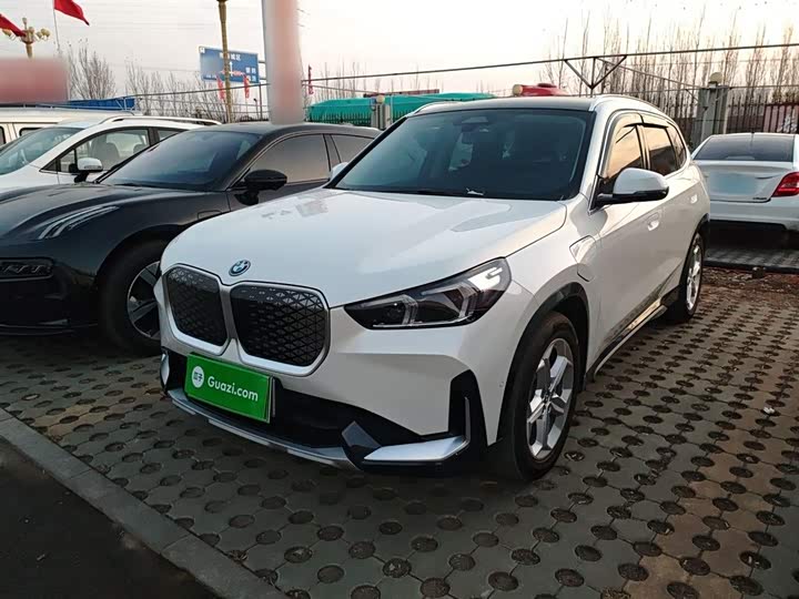 Фото 1 - BMW iX1