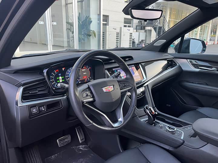 Фото 5 - Cadillac XT6