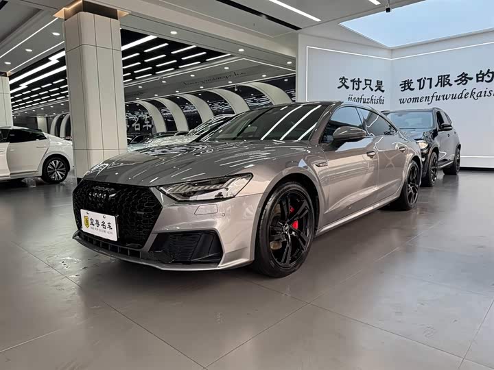 Фото 1 - Audi A7L