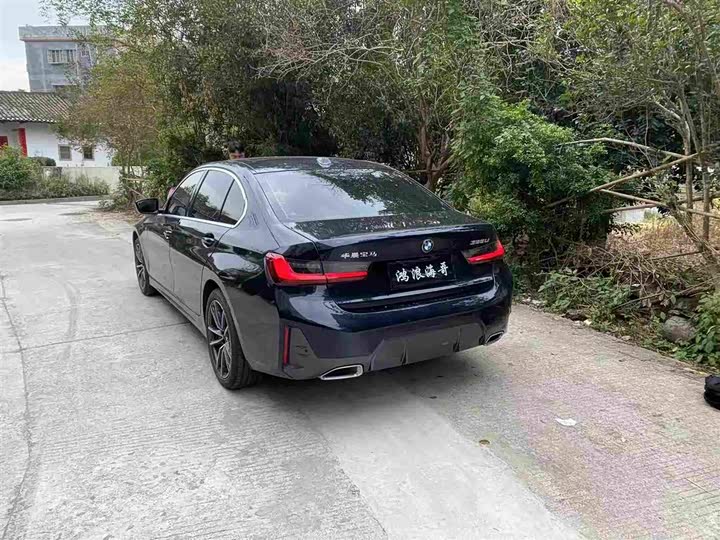 Фото 2 - BMW 3 Series