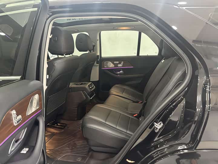 Фото 22 - Mercedes-Benz GLE-Class