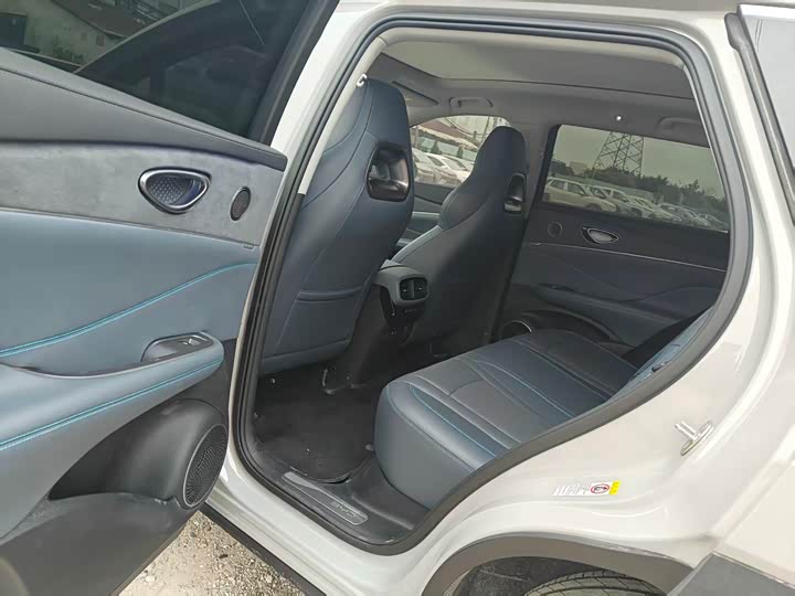 Фото 4 - BYD Sea Lion 07 DM-i Hybrid