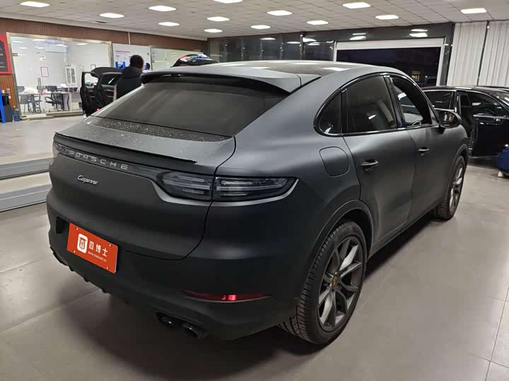 Фото 2 - Porsche Cayenne