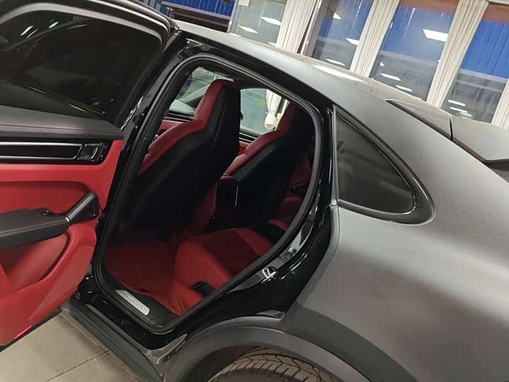 Фото 4 - Porsche Cayenne