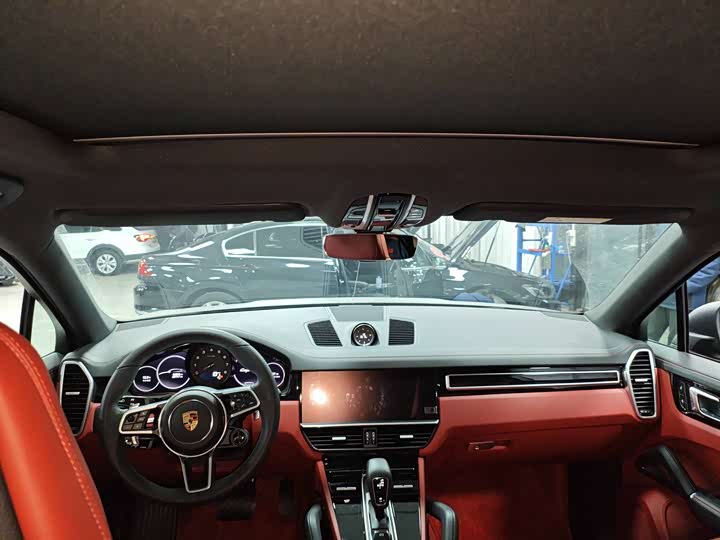 Фото 6 - Porsche Cayenne