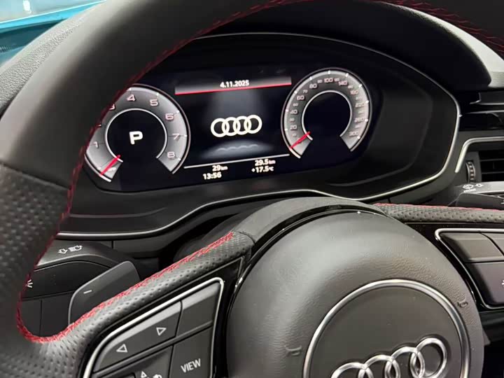 Фото 6 - Audi A4L