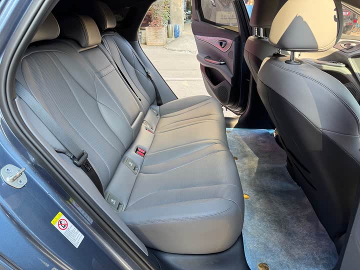 Фото 16 - BYD Seal