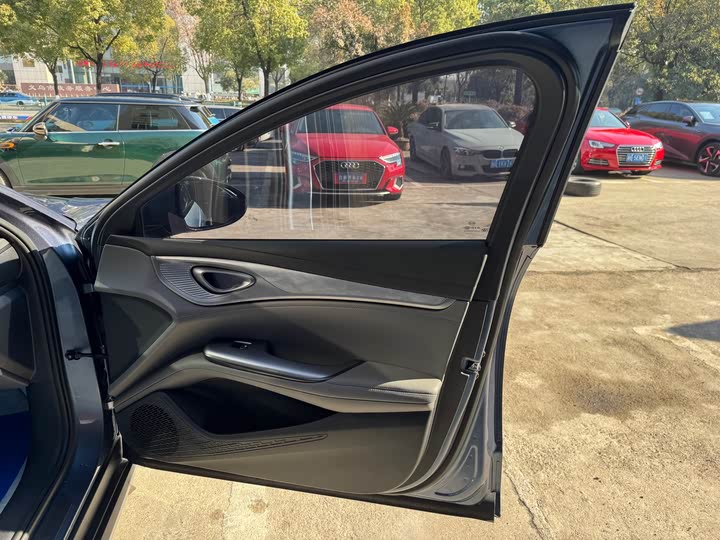 Фото 17 - BYD Seal