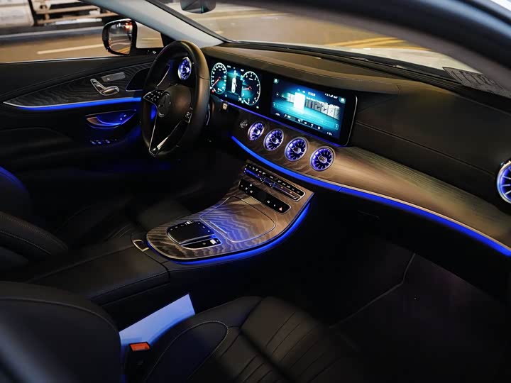 Фото 10 - Mercedes-Benz CLS-Class