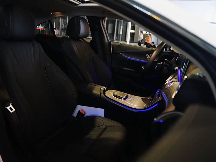 Фото 11 - Mercedes-Benz CLS-Class