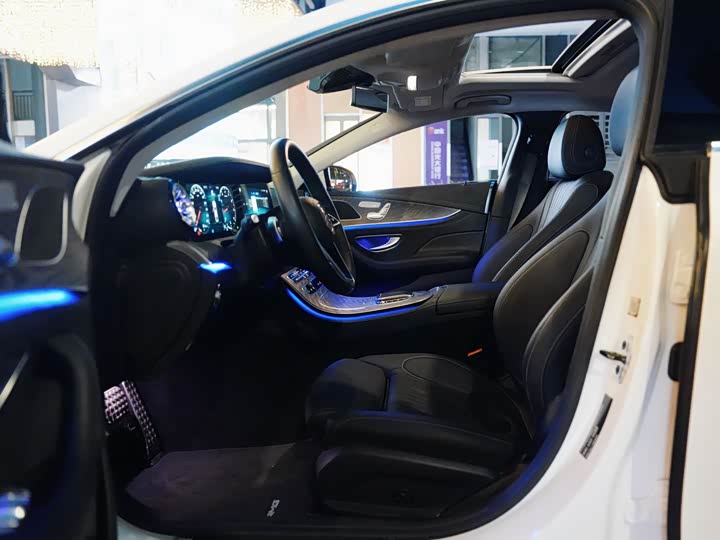 Фото 9 - Mercedes-Benz CLS-Class