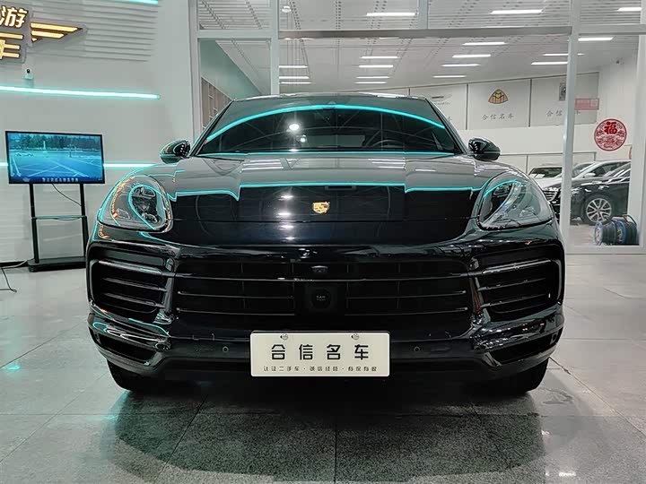 Фото 2 - Porsche Cayenne
