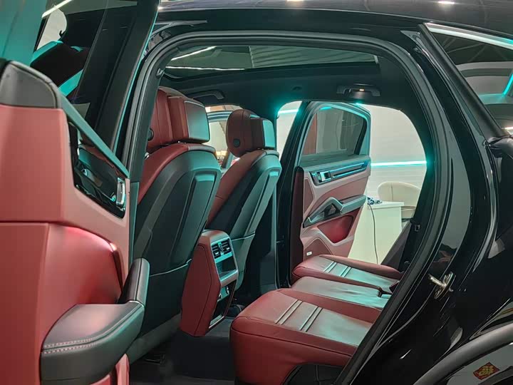 Фото 7 - Porsche Cayenne