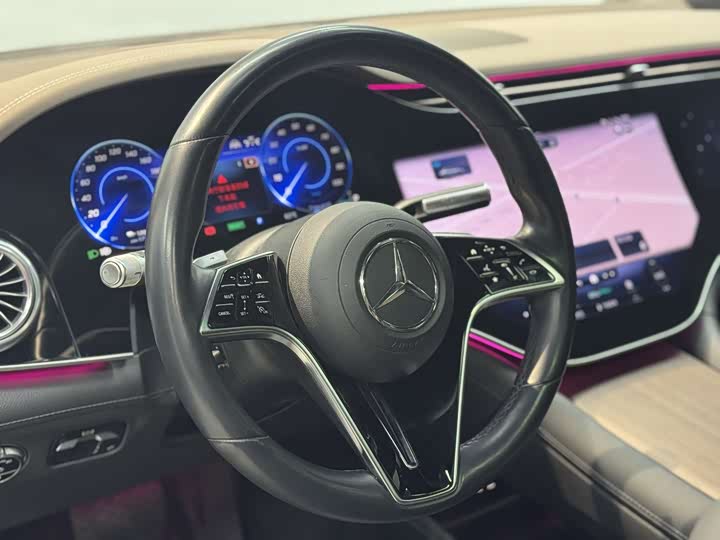 Фото 9 - Mercedes-Benz EQS