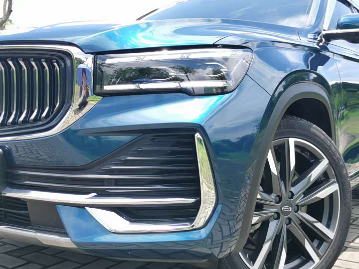 Фото 10 - Geely Monjaro