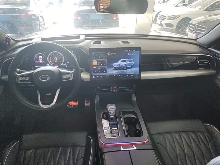 Фото 10 - GAC Trumpchi GS8