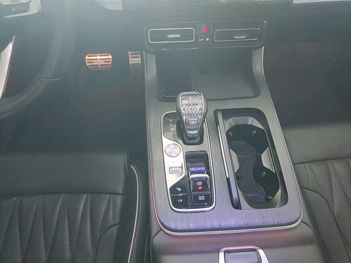 Фото 14 - GAC Trumpchi GS8