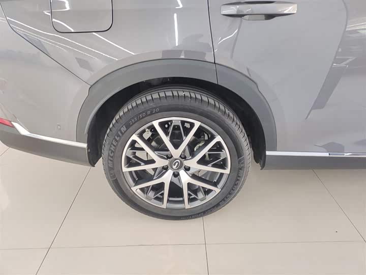 Фото 26 - GAC Trumpchi GS8