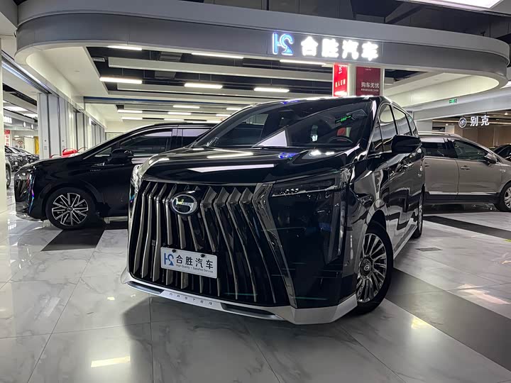 Фото 1 - GAC Trumpchi M8