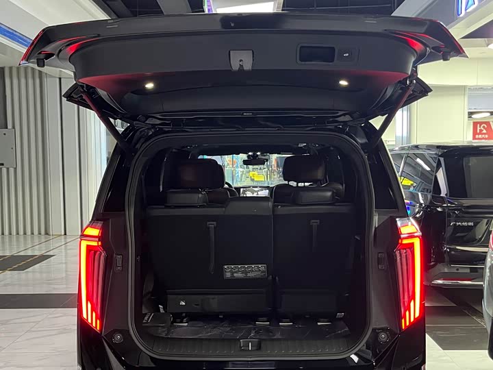 Фото 10 - GAC Trumpchi M8