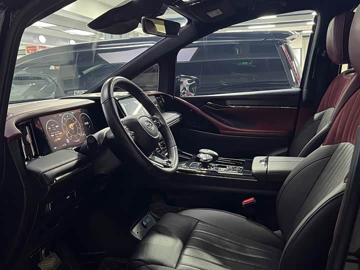 Фото 16 - GAC Trumpchi M8