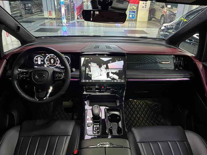 Фото 18 - GAC Trumpchi M8