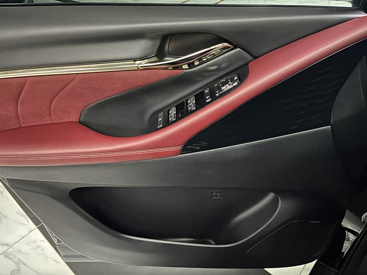 Фото 28 - GAC Trumpchi M8