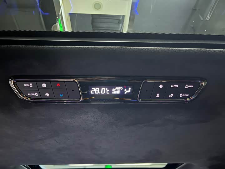 Фото 37 - GAC Trumpchi M8