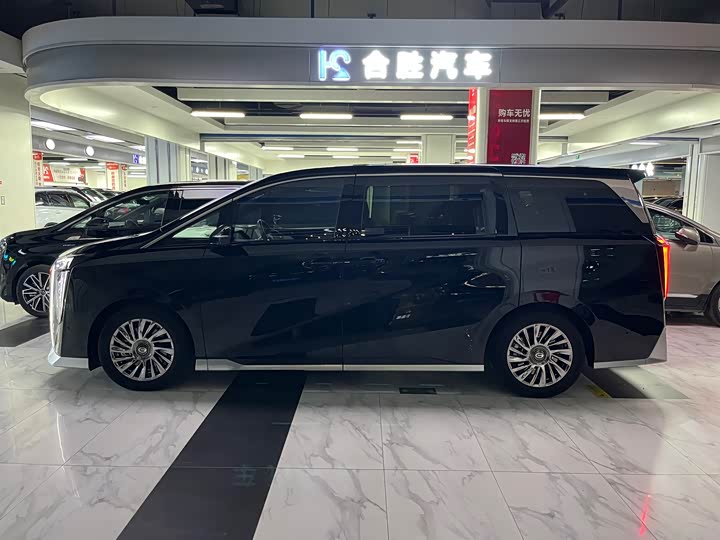 Фото 5 - GAC Trumpchi M8