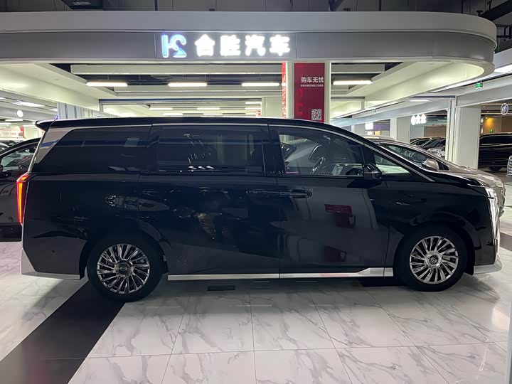 Фото 6 - GAC Trumpchi M8