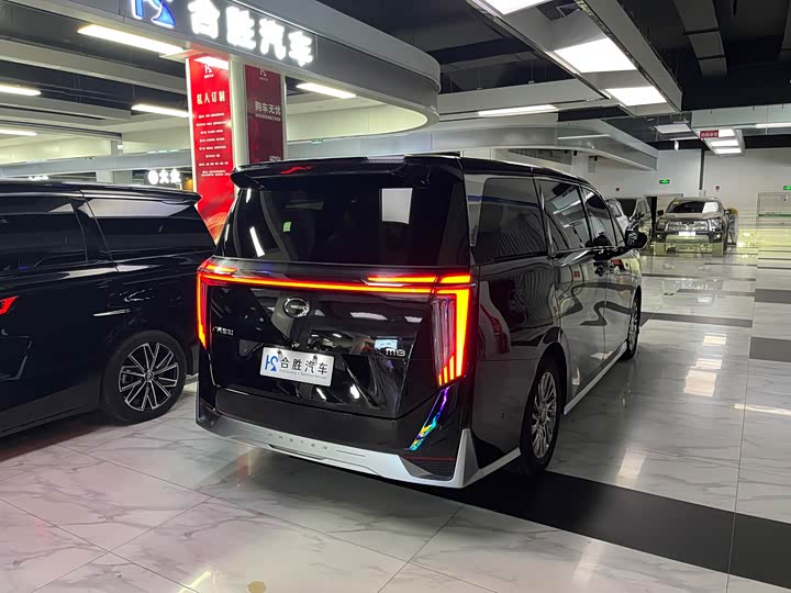 Фото 7 - GAC Trumpchi M8