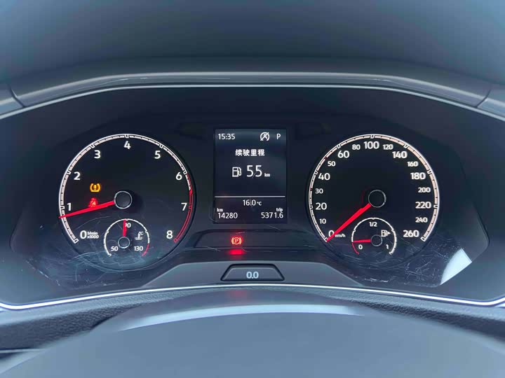 Фото 12 - Volkswagen T-Roc