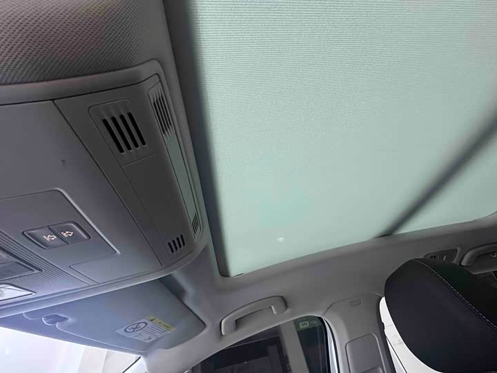 Фото 16 - Volkswagen T-Roc